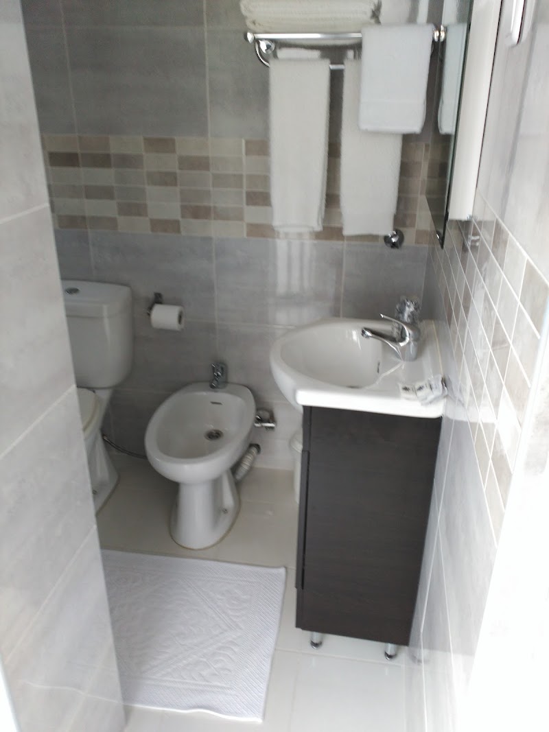 Dear Porto Guest House - Dear Porto Guest House R. de Santa Catarina 744, 4000-446 Porto, Portugal