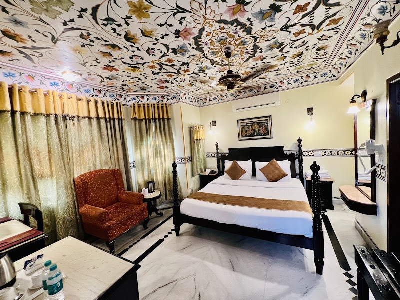 Umaid Bhawan-A Royal Heritage Style Boutique Hotel - Umaid Bhawan-A Royal Heritage Style Boutique Hotel D1-2A, Via Bank Road, behind Collectorate, Meera Marg, Bani Park, Jaipur, Rajasthan 302016, India
