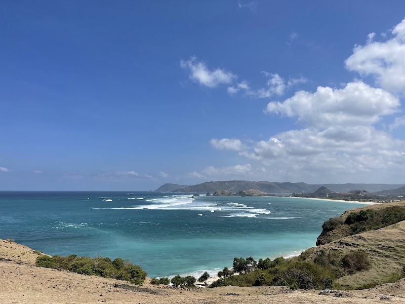 Bukit Merese - Bukit Merese, Jl. Kuta Lombok, Kuta, Kec. Pujut, Kabupaten Lombok Tengah, Nusa Tenggara Bar. 83573, Indonesia