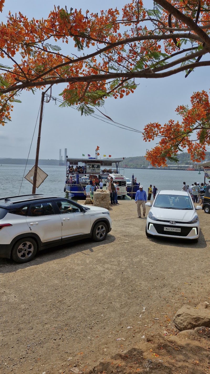 New Tavasal ferry jetty - New Tavasal ferry jetty, 76VQ+QRC, MH SH4, Tavasal, Maharashtra 415613, India