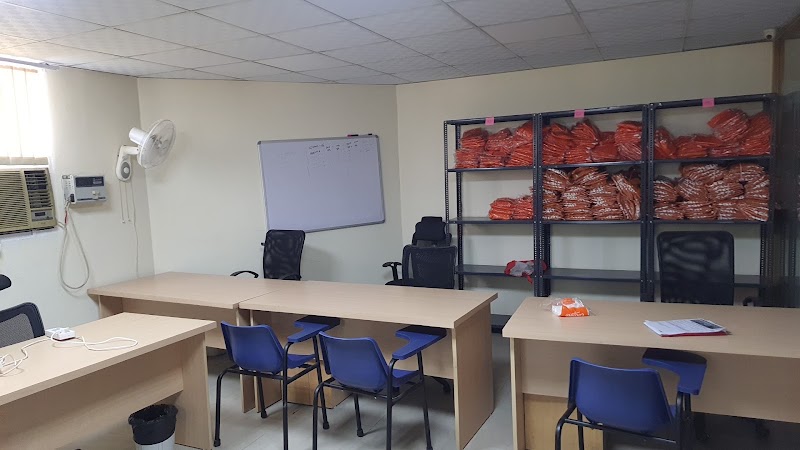 Swiggy Onboarding Centre - Gurgaon - Swiggy Onboarding Centre - Gurgaon First Floor, 64H, Sector 17/18 Dividing Rd, near HIPA, Sarhaul, Sector 18, Gurugram, Haryana 122015, India