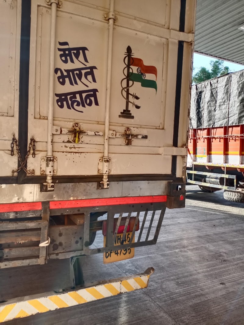 Chaudhary Dhaba - Chaudhary Dhaba JHP8+GF3, Chaumuhan Rural, Uttar Pradesh 281406, India