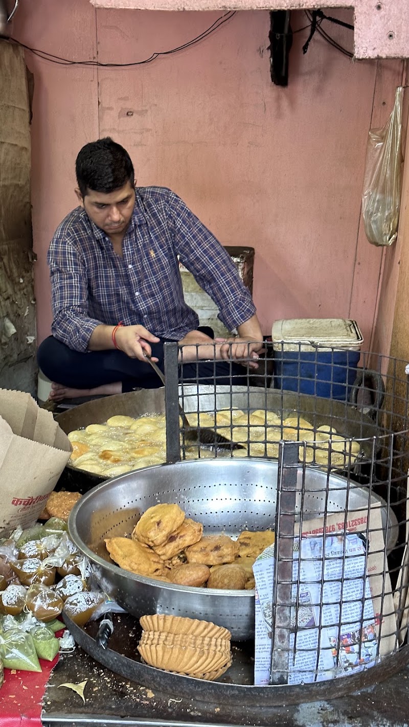 Saini Kachoriwala - Saini Kachoriwala Subhash Marg, behind bagria bhawan, C Scheme, Ashok Nagar, Jaipur, Jaipur Nagar Nigam Area, Rajasthan 302001, India