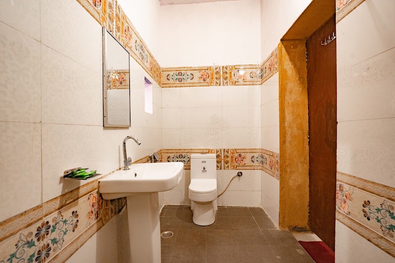 Hotel Fotiya Jaisalmer - Hotel Fotiya Jaisalmer K.l anchalvanshi colony, Dedansar Rd, Malka Pol, Jaisalmer, Kishan Ghat, Rajasthan 345001, India