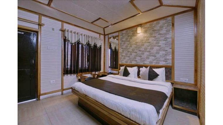 olaShivrajstays - olaShivrajstays, Jila Panchayat Road, Apar, Mall Rd, Mallital, Nainital, Uttarakhand 263002, India