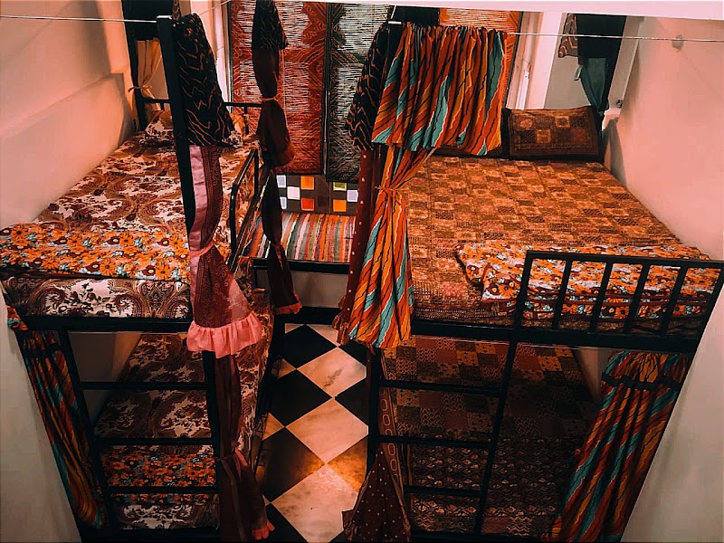 Lakshmi Darshan Gokhada Home Stay , Dormitory and Complete family Sojourn. - Lakshmi Darshan Gokhada Home Stay , Dormitory and Complete family Sojourn. 114, opposite Maha Lakshmi Temple, Bhatiyani Chohatta, Udaipur, Rajasthan 313001, India