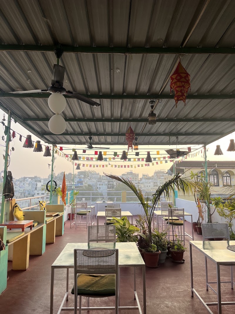 Tatya Cafe & Restaurant - Tatya Cafe & Restaurant 96, out side Chand pole, near Hanuman Ghat, above Ambrai Ghat road, Bhinder Ki Haveli, Outside Chandpole, Ambamata, Udaipur, Rajasthan 313004, India