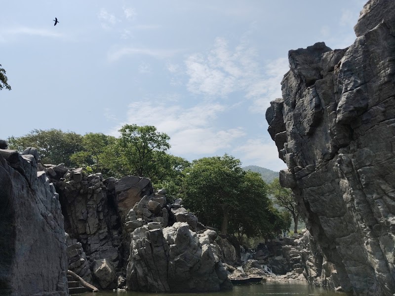 Hogenakkal falls view - Hogenakkal falls view, 4Q9H+3HC, Hogenakkal, Tamil Nadu 636810, India
