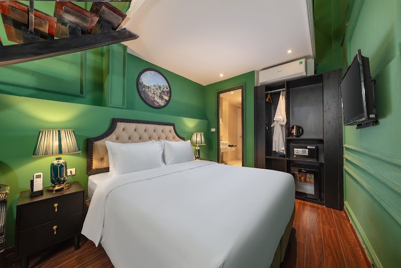 Madelise Adora Hotel & Travel - Madelise Adora Hotel & Travel, 111 Mã Mây, Phố cổ Hà Nội, Hoàn Kiếm, Hà Nội, Vietnam