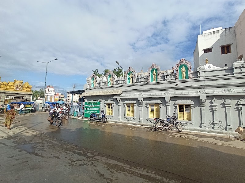 Sri Suryanarayana Swamy Vari Temple - Sri Suryanarayana Swamy Vari Temple JC5X+8WX, Pushkarani Rd, Tiruchanur, Andhra Pradesh 517503, India