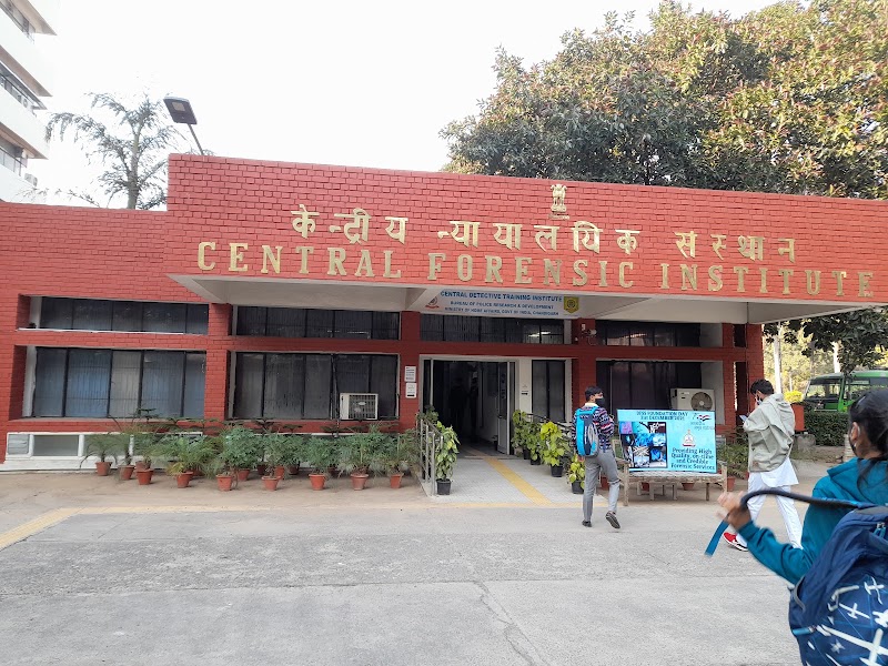 Central Forensic Science Laboratory - Central Forensic Science Laboratory, PQP5+PGJ, Dakshin Marg, 36A, Sector 36, Chandigarh, 160036, India