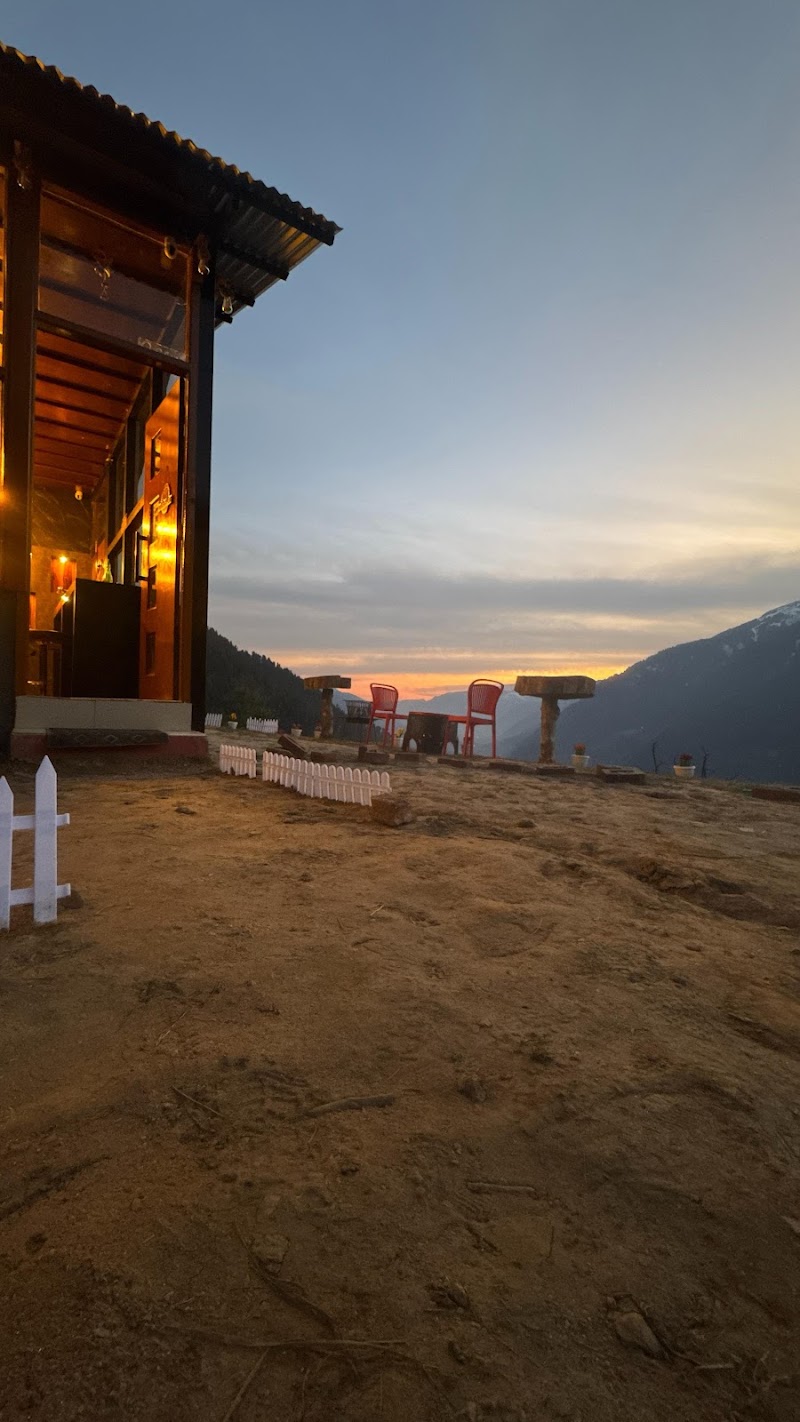 Route 24 Café - Sunset Soirée - Route 24 Café - Sunset Soirée, Curve 23, Hamta Road, Sethan, Manali, Himachal Pradesh 175143, India