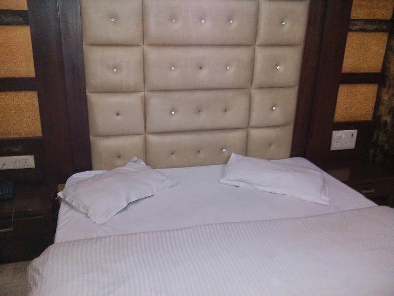 Noble Inn