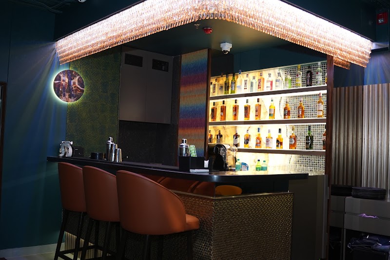 Lark- The Veg Bar - Lark- The Veg Bar R, odeon Mall, MHADA Colony, Odeon, Ghatkopar East, Mumbai, Maharashtra 400077, India