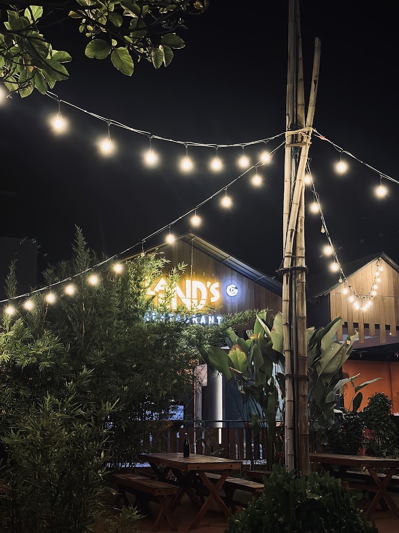 SULAIMANI LAND'S END RESTAURANT - SULAIMANI LAND'S END RESTAURANT VHJ9+G5H Fort View, Thangasherry East, Thangassery, Kollam, Kerala 691007, India