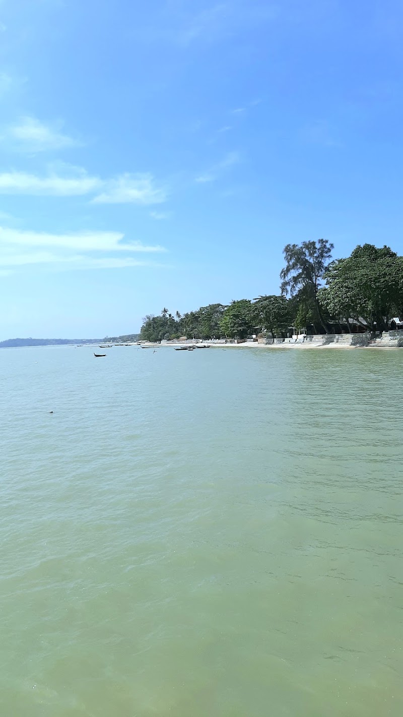 Chalong Pier Phuket - Chalong Pier Phuket, R89W+X7Q, Chalong, Mueang Phuket District, Phuket, Thailand