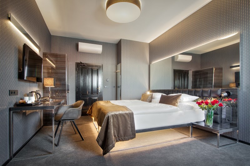 Hotel Mucha - Hotel Mucha, Sokolovská 65/26, 186 00 Praha 8-Karlín, Czechia