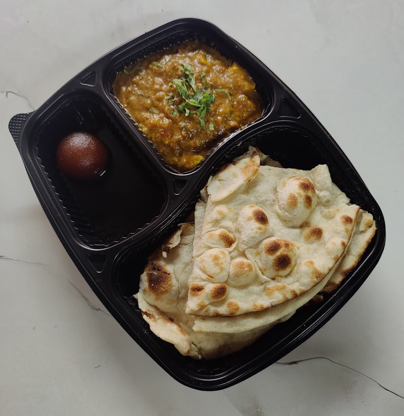 Hotel Veg Treat - Hotel Veg Treat Satish Salavi Road, opp. Pramod Mahajan Ground, गांधी कॉलनी, टिळक अली, रत्‍नागिरी, महाराष्ट्र 415612, India