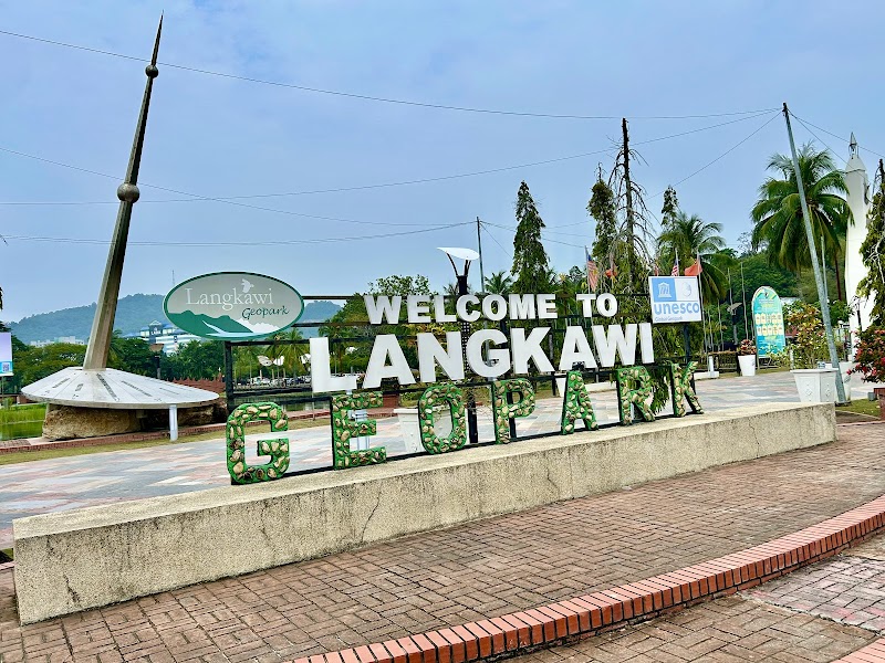 Dataran Lang Langkawi - Dataran Lang Langkawi, Persiaran Putera, Kuah, 07000 Langkawi, Kedah, Malaysia
