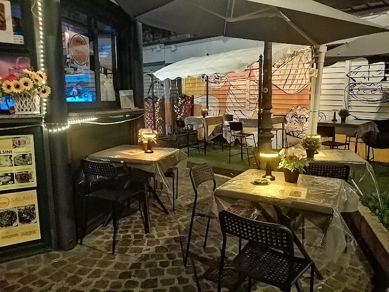 Hummustown Kiosk - Hummustown Kiosk Viale Luigi Einaudi, 00185 Roma RM, Italy
