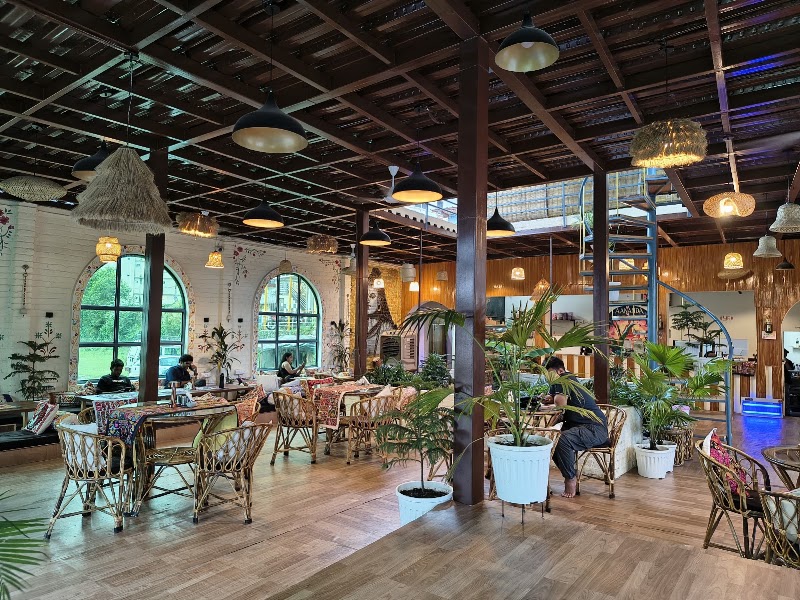 Cafe Aananda Tapovan - Cafe Aananda Tapovan Balaknath Rd, Upper Tapovan, Tapovan, Rishikesh, Uttarakhand 249192, India