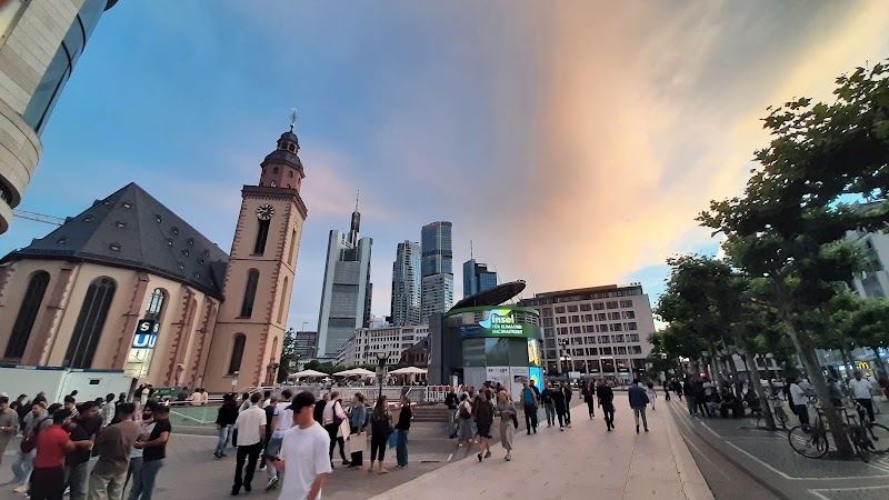 Zeil Frankfurt - Zeil Frankfurt, Zeil 104, 60313 Frankfurt am Main, Germany