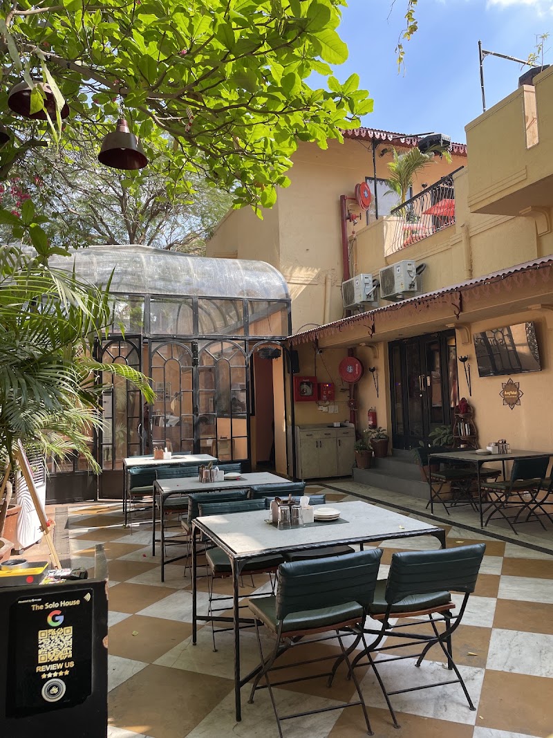 THE SOLO HOUSE RESTAURANT - THE SOLO HOUSE RESTAURANT 72CH+JP2, Central Academy Ratanada Rd, Ratanada, Jodhpur, Rajasthan 342011, India