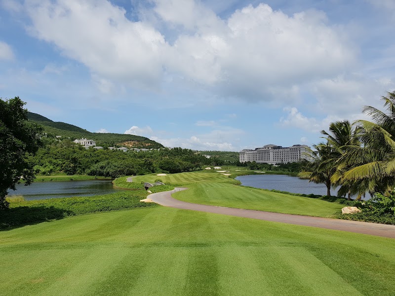 Vinpearl Golf Club Nha Trang - Vinpearl Golf Club Nha Trang, Hon Tre Island, Nha Trang, Khánh Hòa 650000, Vietnam