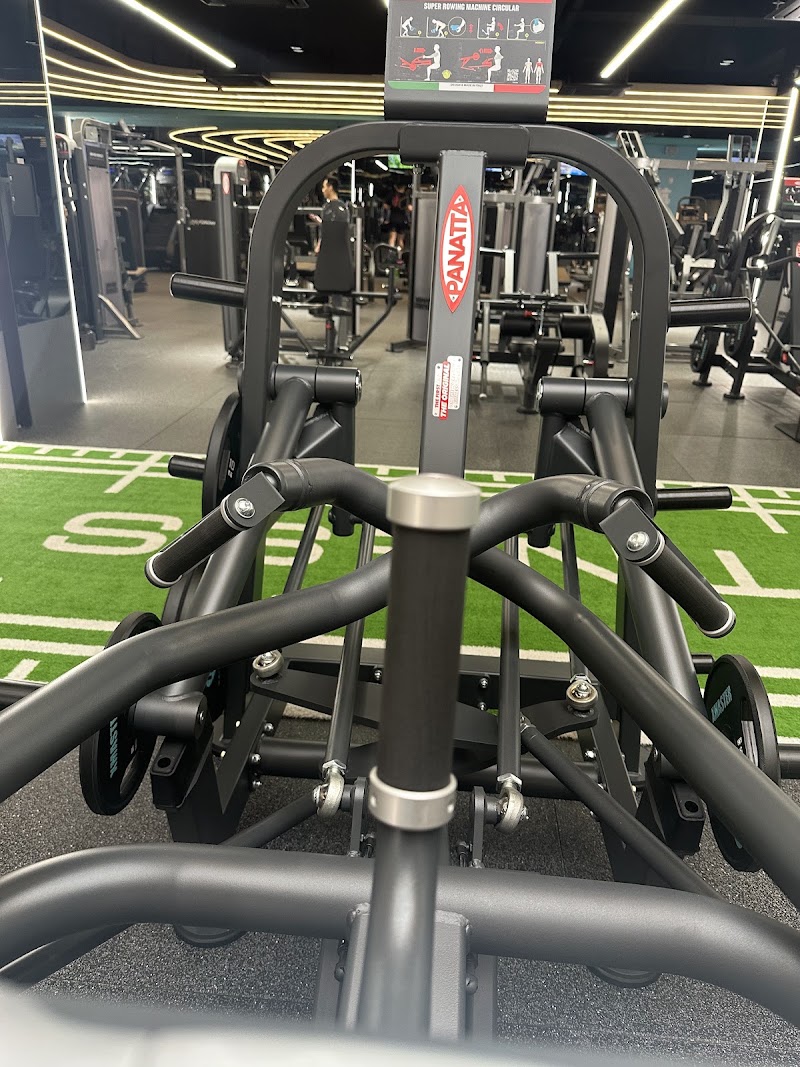 24/7 Fitness Hang Hau Park Club - 24/7 Fitness Hang Hau Park Club, TKO Gateway, 2 Sheung Ning Rd, Tseung Kwan O, New Territories, Hong Kong