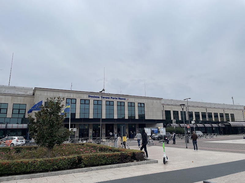 Verona Porta Nuova - Verona Porta Nuova Piazzale XXV Aprile, 8, 37138 Verona VR, Italy