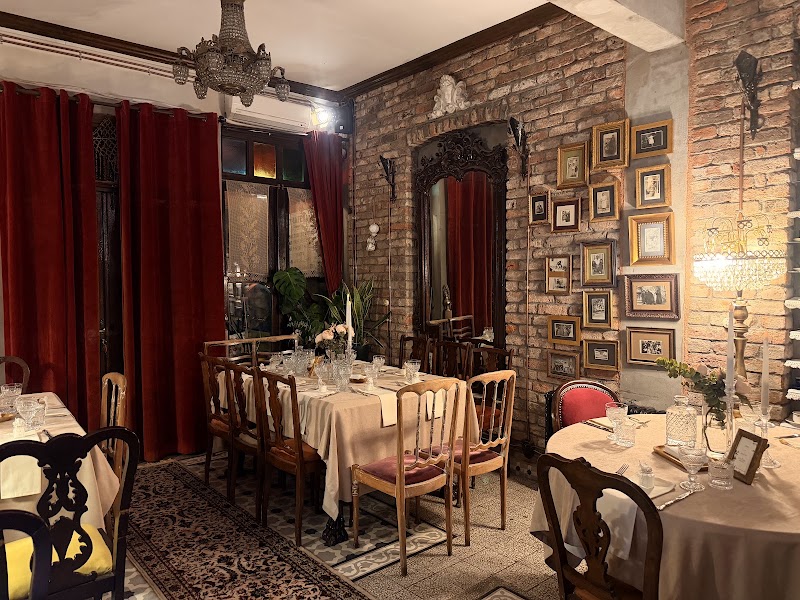 Velvet Cafe, Balat Breakfast • Brunch • Coffee - Velvet Cafe, Balat Breakfast • Brunch • Coffee, Balat, Çimen Sk. No:8a, 34087 Fatih/İstanbul, Türkiye