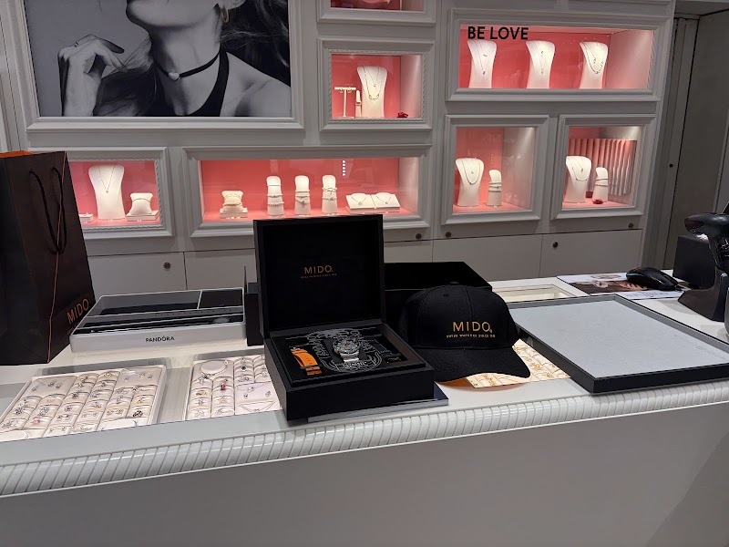 KAY DELUXE - Jewelry, Watches & Co. - KAY DELUXE - Jewelry, Watches & Co. Linzer G. 72, 5020 Salzburg, Austria