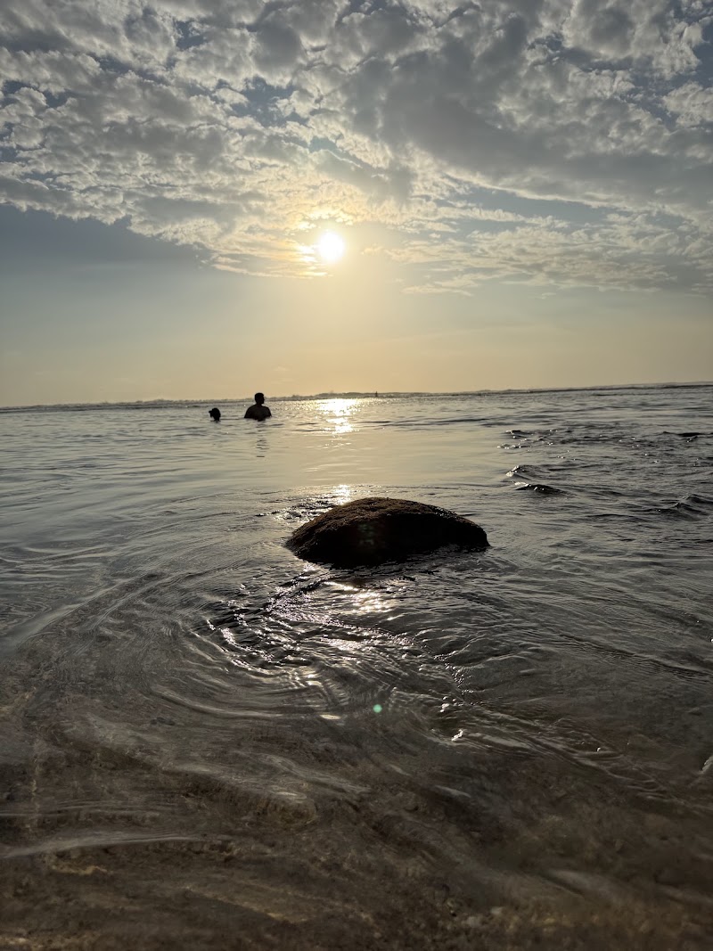 Pantai Suluban - Pantai Suluban, 53MQ+H8R, Jl. Pantai Suluban, Pecatu, Kec. Kuta Sel., Bali, 80361, Indonesia