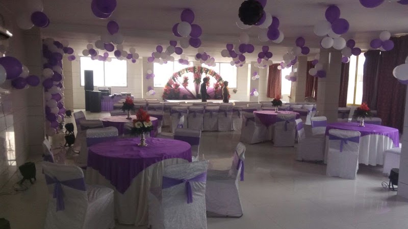 Hotel Delux Inn-Best Hotel/Banquet Hall in Agra - Hotel Delux Inn-Best Hotel/Banquet Hall in Agra MG Tower, Fatehabad Rd, Bansal Nagar, Tajganj, Agra, Uttar Pradesh 282001, India