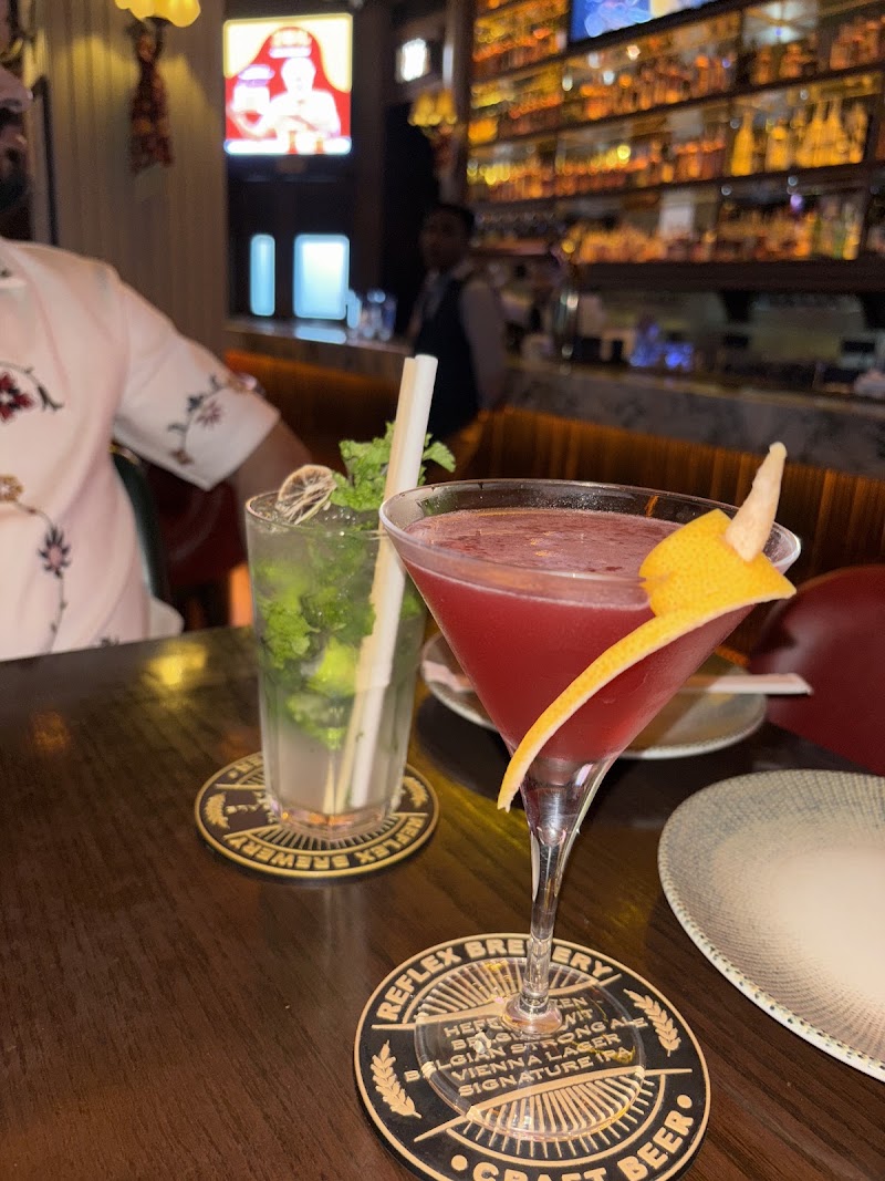 REFLEX - Bar, Brewery & Dining - REFLEX - Bar, Brewery & Dining Ground Floor, M3M International Financial Centre, REFLEX - Bar, Brewery & Dining, Unit R3013, 15, Golf Course Ext Rd, Badshahpur, Sector 66, Gurugram, Haryana 122101, India