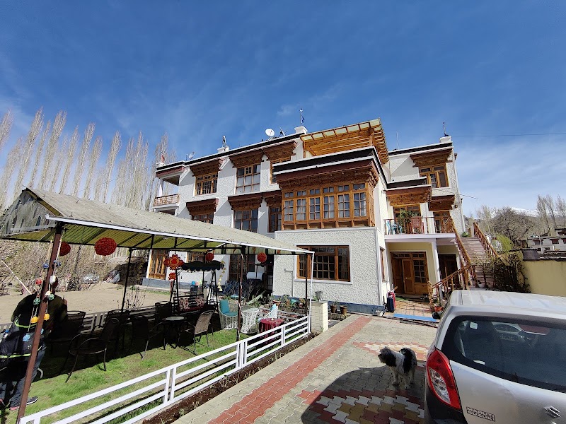 Gangs-Shun Homestay - Gangs-Shun Homestay, Upper Tukcha Road Leh Jammu and Kashmir, Leh, 194101