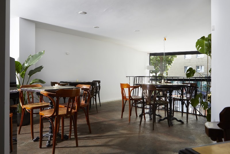 oté - café. bar. space.