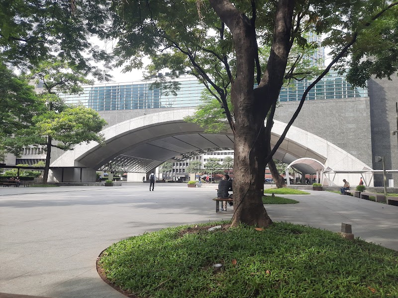 Ayala Triangle Gardens - Ayala Triangle Gardens, Paseo De Roxas St Cor Makati Ave, Cor Ayala Ave, Makati City, 1209 Metro Manila, Philippines