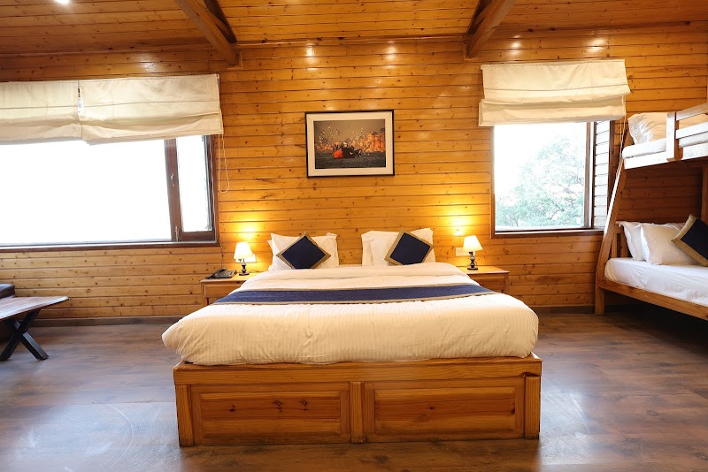 Sansa by the Woods - Manor & Spa - Sansa by the Woods - Manor & Spa Soham Heritage & Art Center Rd, The Mall Road, Mussoorie, Uttarakhand 248179, India