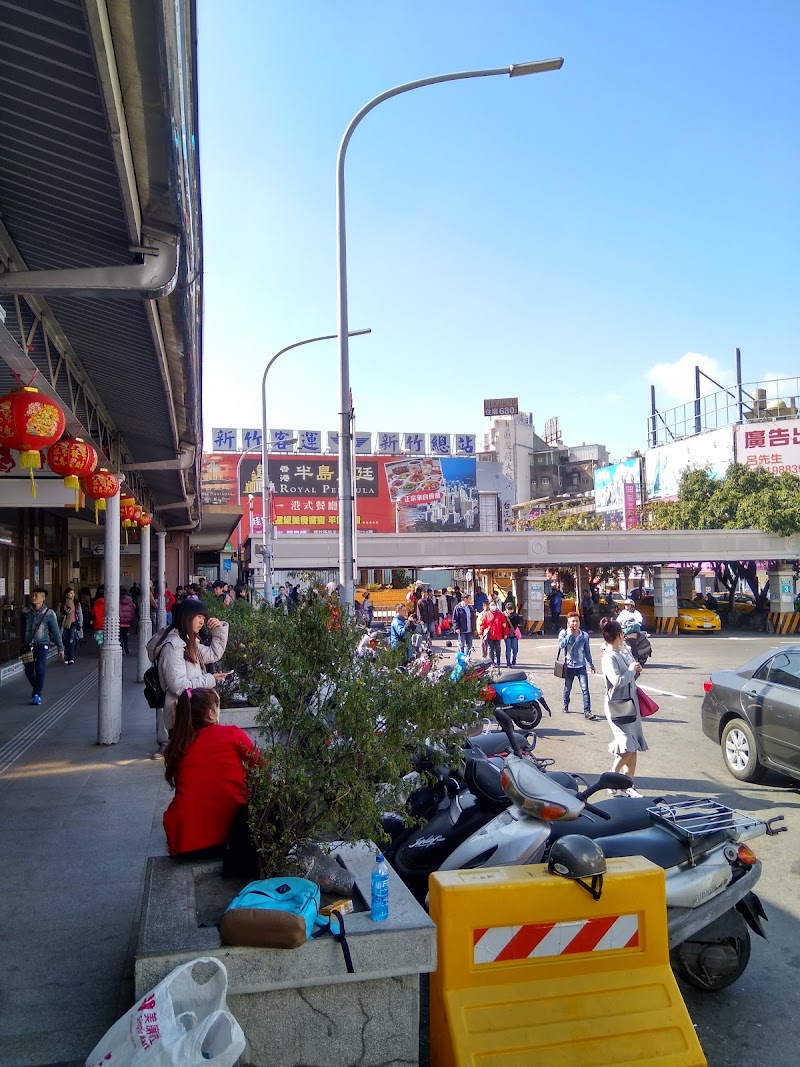 Hsinchu Station (Zhongzheng Rd.) - Hsinchu Station (Zhongzheng Rd.), East District, Hsinchu City, Taiwan 300