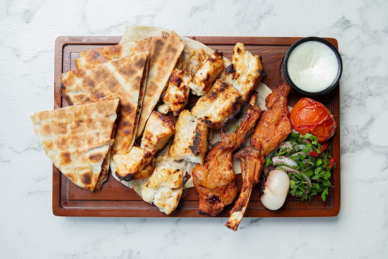 Habib Beirut, Dubai Marina - Habib Beirut, Dubai Marina Silverene Tower B, Ground Floor - Al Yahoom St - مرسى دبي - دبي مارينا - دبي - United Arab Emirates