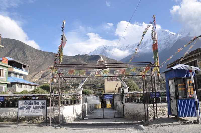Nilgiri Himal - Nilgiri Himal Nilgiri Himal, Tukuche 33100, Nepal