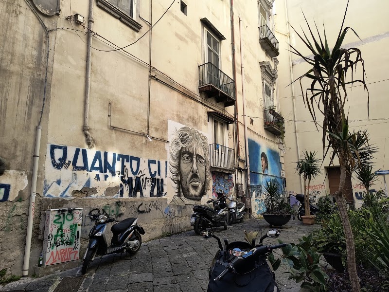 SpaccaNapoli - SpaccaNapoli, Via Duomo, 80138 Napoli NA, Italy