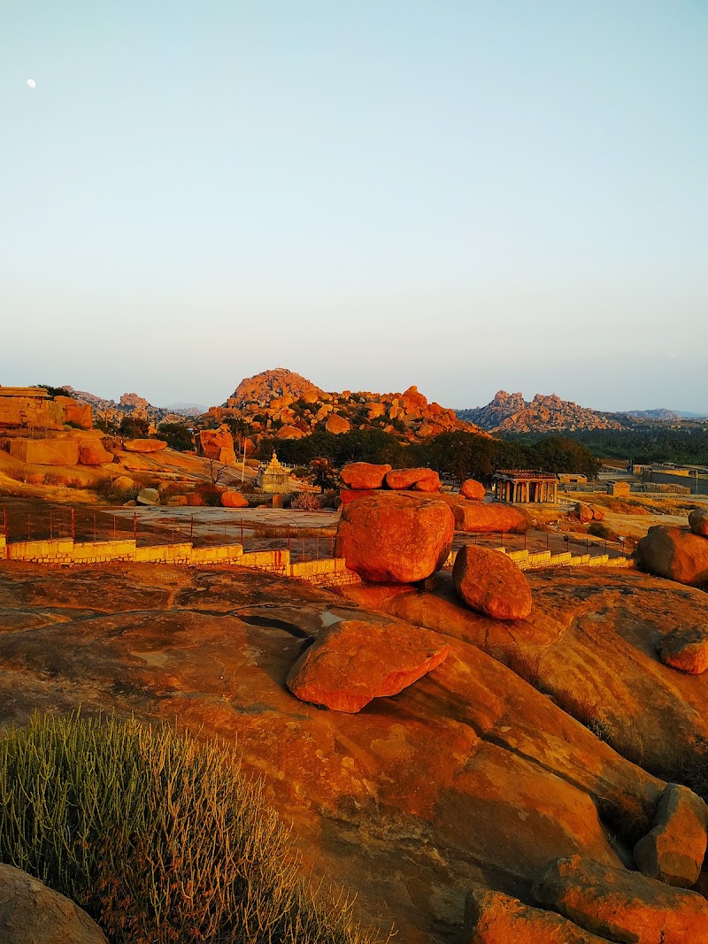 Sunset point - Hippie Island - Sunset point - Hippie Island 8FR6+WFM, Anjanhalli, Virupapuragaddi, Karnataka 583234, India