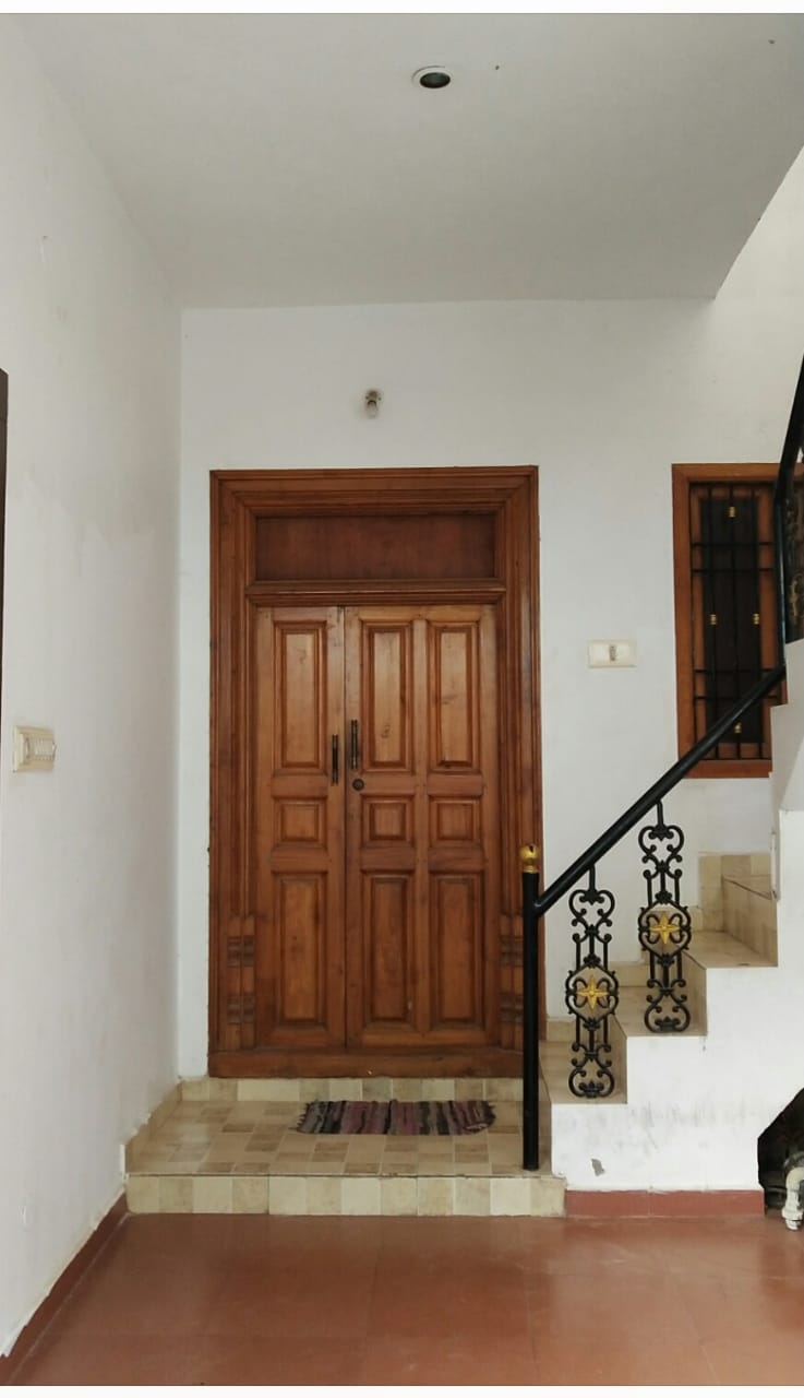 Heritage whitevilla