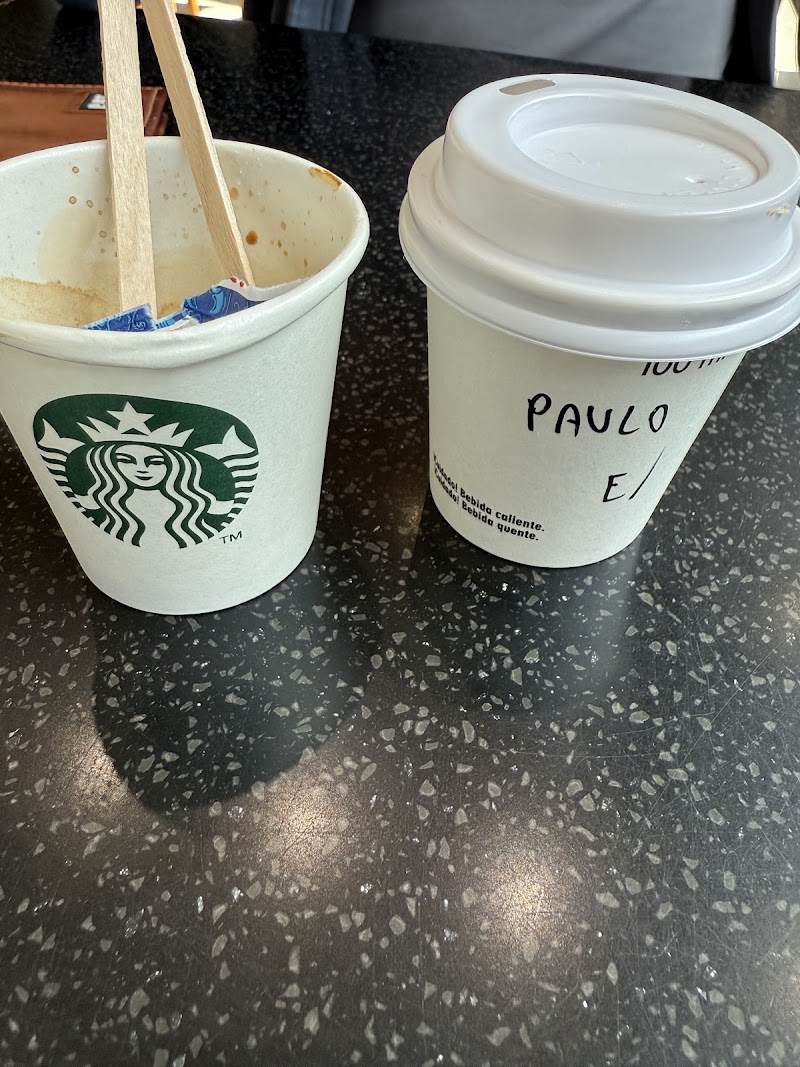 Starbucks - Starbucks, R. Interna do Aeroporto Internacional de Guarulhos, s/n - Aeroporto, Guarulhos - SP, 07190-100, Brazil