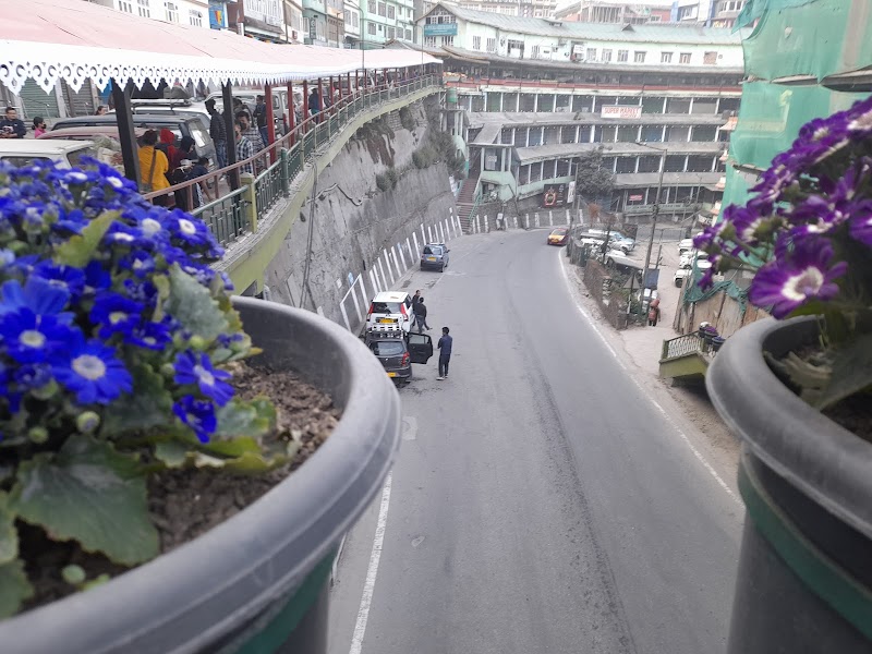 Snt bus stand last stopage near fly over - Snt bus stand last stopage near fly over Local Bus Stop, Lal Market Rd, Arithang, Gangtok, Sikkim 737101, India