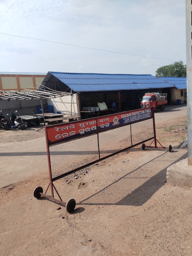 PURI Railway Station Platform No 7 & 8 - PURI Railway Station Platform No 7 & 8 RR5Q+587, Puri, Odisha 752002, India
