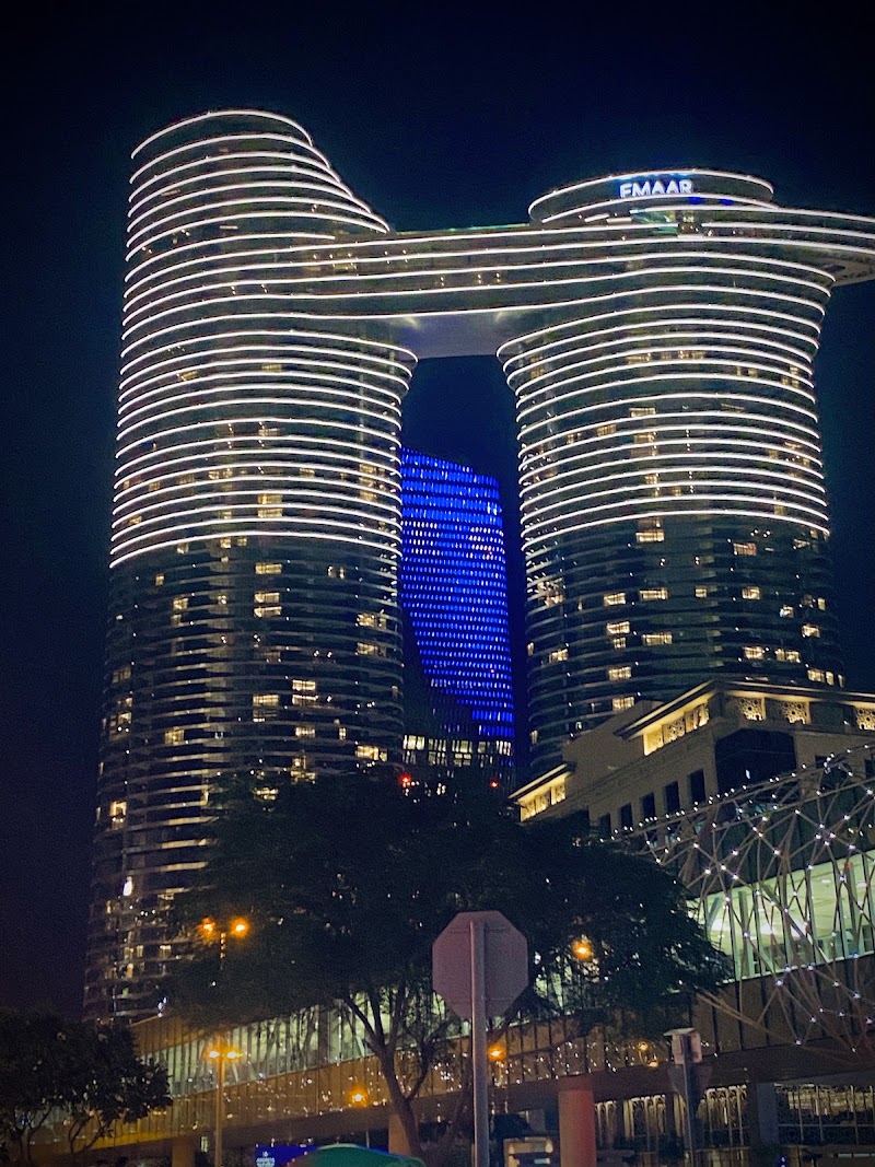 The Address Sky View • Tower 1 - The Address Sky View • Tower 1 Sheikh Zayed Rd - Burj Khalifa - Dubai - United Arab Emirates