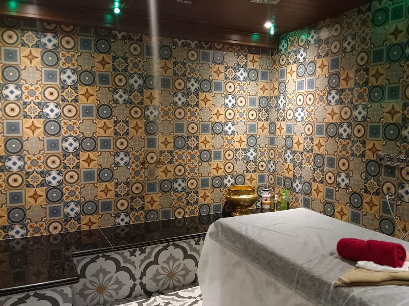 Reva Luxury Spa – Relaxation & Wellness in Himayath Nagar - Reva Luxury Spa – Relaxation & Wellness in Himayath Nagar 3-6-154, above Peter England Show Room, AP State Housing Board, Himayatnagar, Hyderabad, Telangana 500029, India